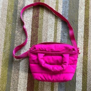Puffy shoulder bag
